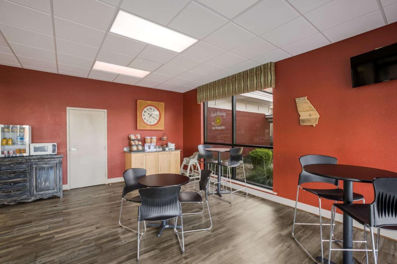 Econo Lodge Видалия Экстерьер фото