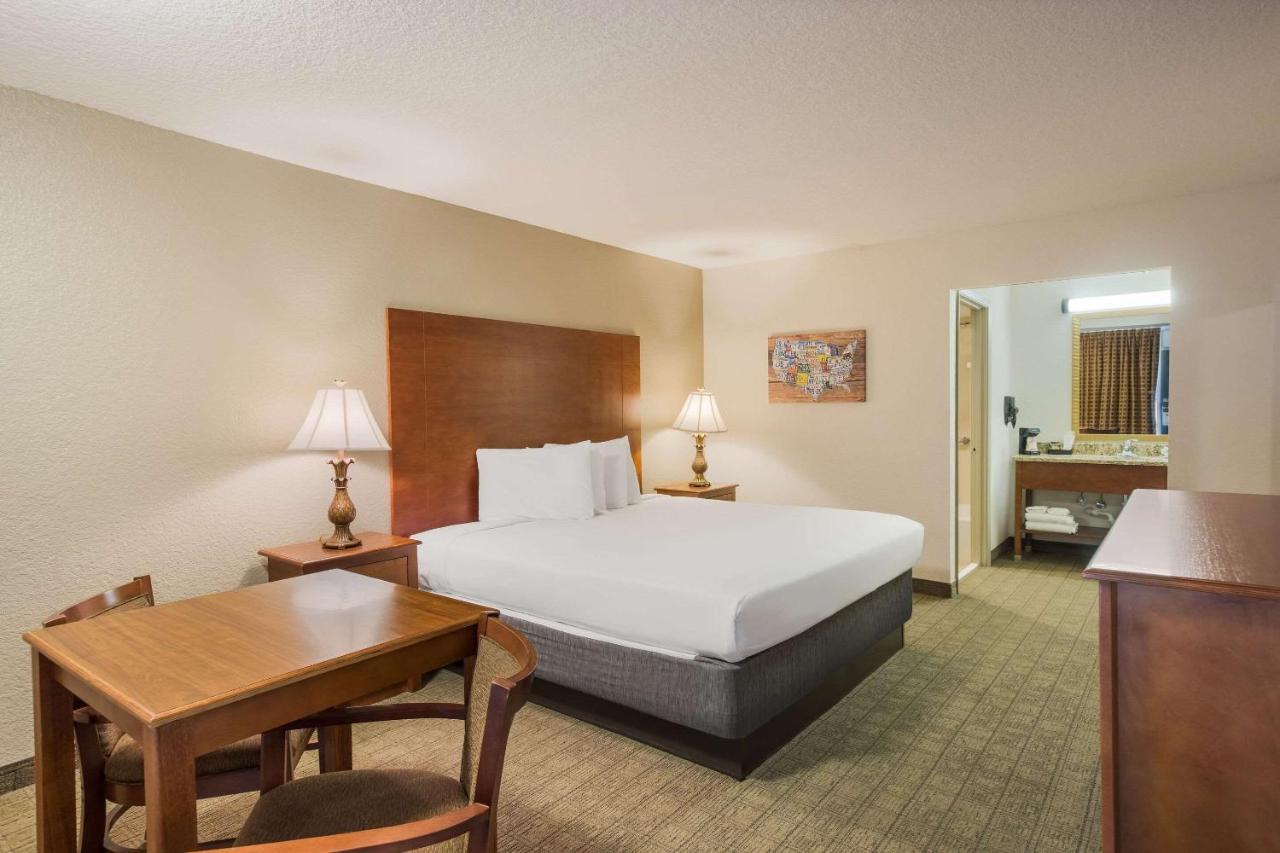 Econo Lodge Видалия Экстерьер фото