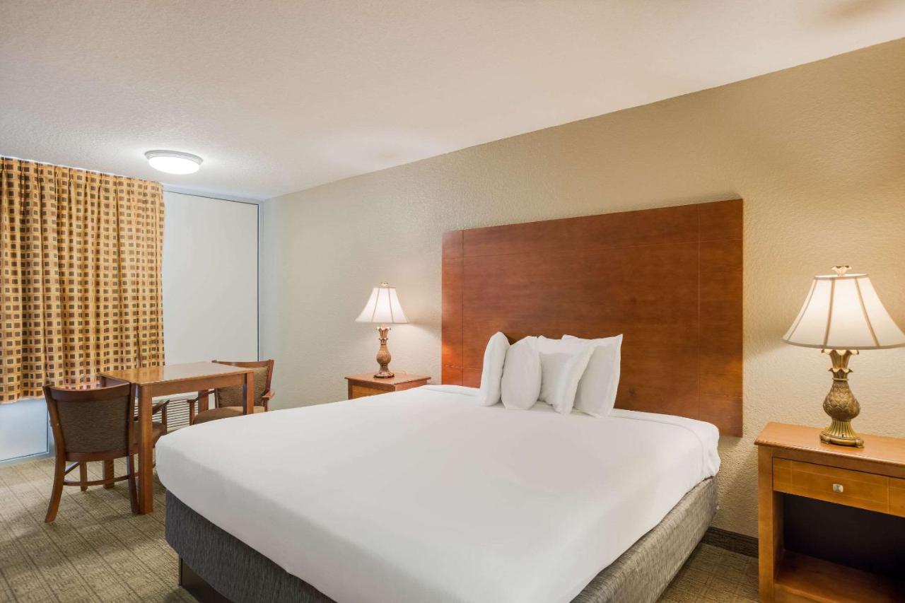 Econo Lodge Видалия Экстерьер фото