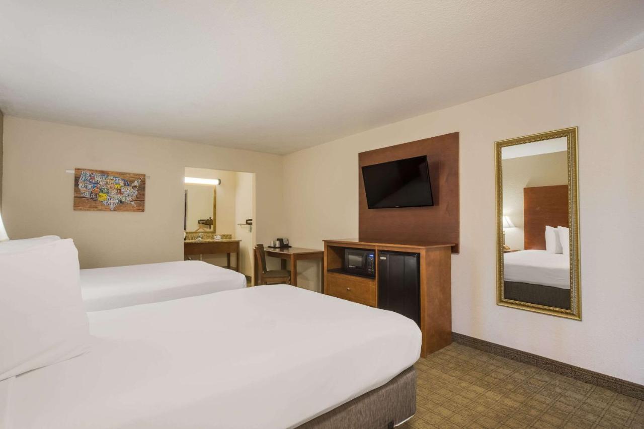 Econo Lodge Видалия Экстерьер фото
