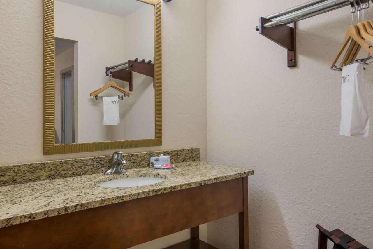 Econo Lodge Видалия Экстерьер фото