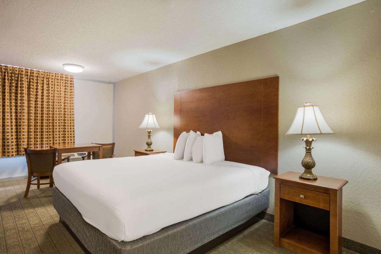Econo Lodge Видалия Экстерьер фото